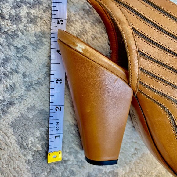 Givenchy 00s Peep Toe Slingback Tan Leather Heels - Picture 11 of 11